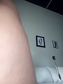 MadamPinky online show from 14, 4, 2026