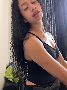 Snapshot of jadee8 chatting on 9, 2, 2026 jadee8 online show from 9, 2, 2026