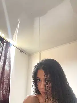 Snapshot of jadee8 chatting on 15, 2, 2026 jadee8 online show from 15, 2, 2026