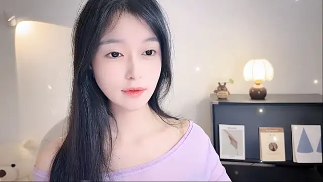 Onechestnut online show from 9, 11, 2025