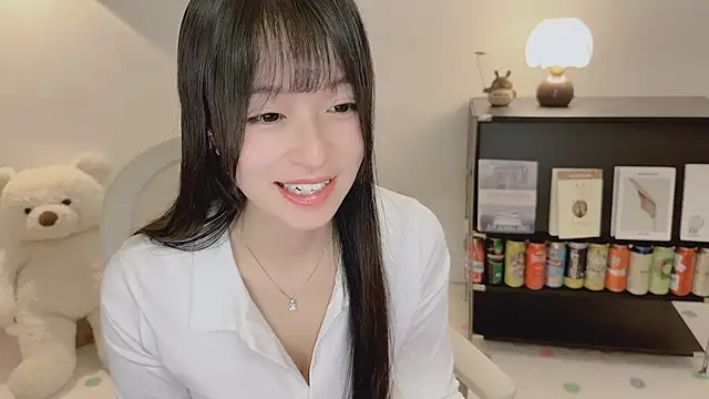 Onechestnut online show from 5, 6, 2026