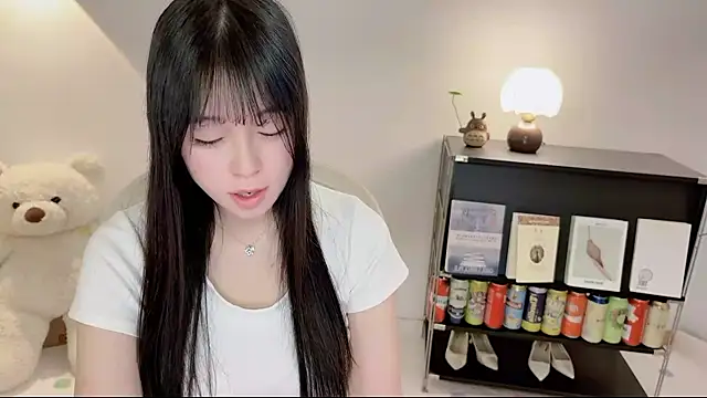 Onechestnut online show from 17, 6, 2026