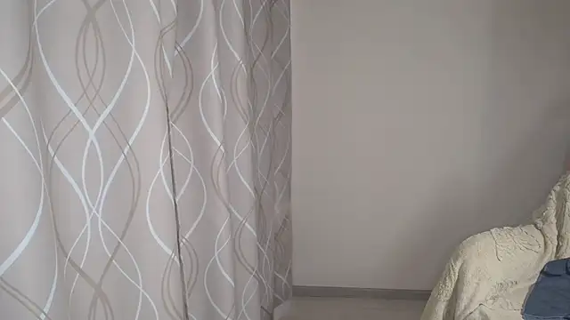 Snapshot of miss__Sophie chatting on 14, 12, 2025 miss Sophie online show from 14, 12, 2025