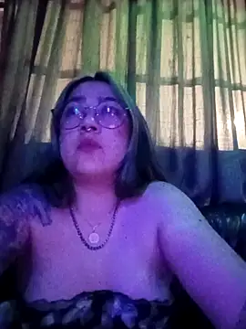 Snapshot of Dulcedeanis chatting on 18, 11, 2025 Dulcedeanis online show from 18, 11, 2025