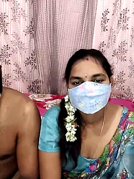 Snapshot of Lalitha-1995 chatting on 18, 9, 2025 Lalitha-1995 online show from 18, 9, 2025