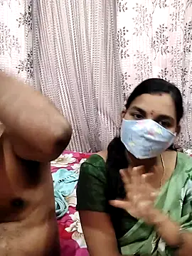 Snapshot of Lalitha-1995 chatting on 22, 9, 2025 Lalitha-1995 online show from 22, 9, 2025