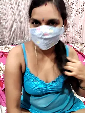 Snapshot of Lalitha-1995 chatting on 23, 9, 2025 Lalitha-1995 online show from 23, 9, 2025
