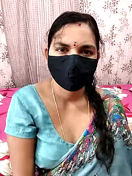 Snapshot of Lalitha-1995 chatting on 30, 10, 2025 Lalitha-1995 online show from 30, 10, 2025