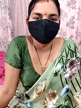 Snapshot of Lalitha-1995 chatting on 28, 11, 2025 Lalitha-1995 online show from 28, 11, 2025