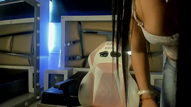 Snapshot of Mia_lopez__ chatting on 2, 12, 2025 Mia lopez online show from 2, 12, 2025