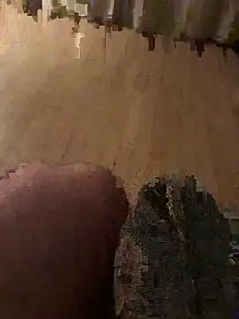 Snapshot of ANDY01114 chatting on 30, 11, 2025 ANDY01114 online show from 30, 11, 2025