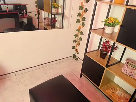 Snapshot of Dhaniela_Naugthy chatting on 10, 9, 2025 Dhaniela Naugthy online show from 10, 9, 2025