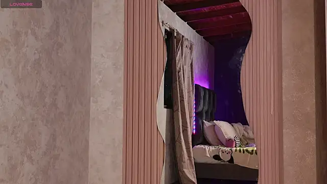 Taurito    online show from 2, 10, 2025