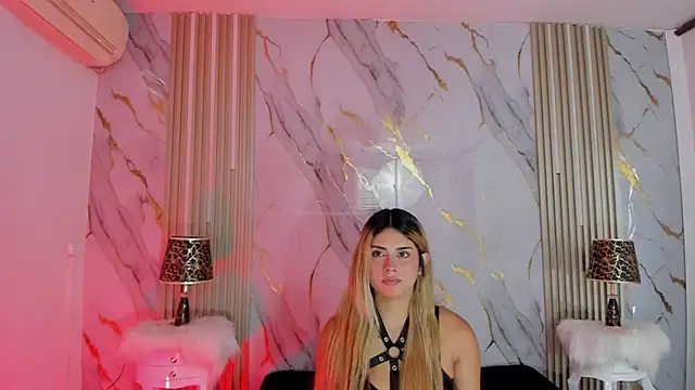 Snapshot of sharon_greey chatting on 17, 10, 2025 sharon greey online show from 17, 10, 2025
