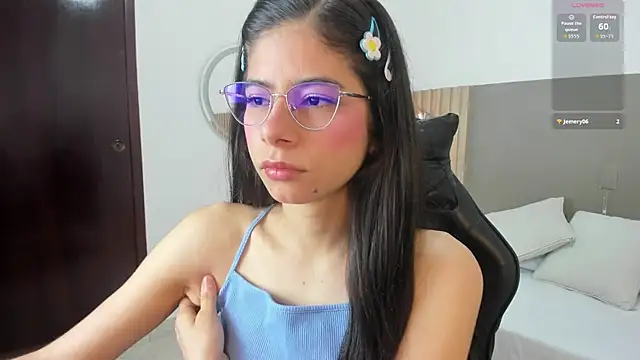 carlina 15 online show from 5, 4, 2026