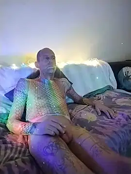 Snapshot of we_are_fucking_serious chatting on 12, 11, 2025 we are fucking serious online show from 12, 11, 2025