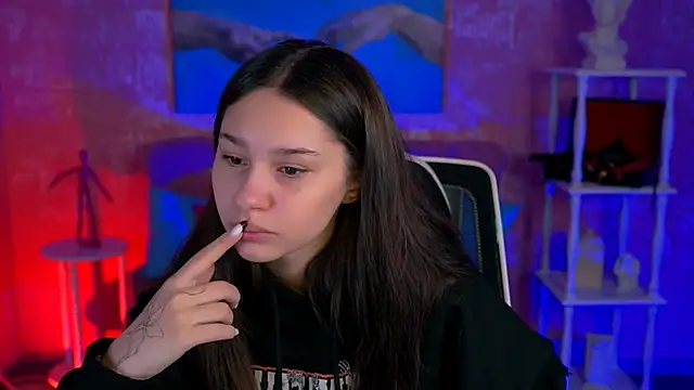 Snapshot of KimClarks_ chatting on 7, 10, 2025 KimClarks  online show from 7, 10, 2025