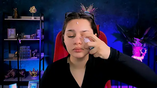 KimClarks  online show from 9, 1, 2026