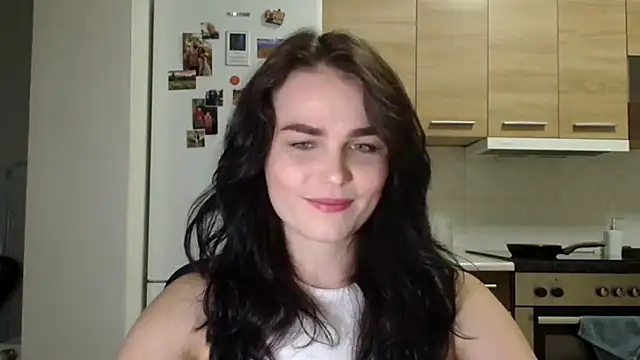 Silviaa a online show from 17, 9, 2025