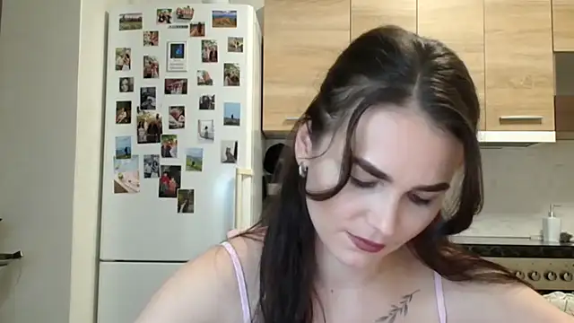 Silviaa a online show from 1, 12, 2025