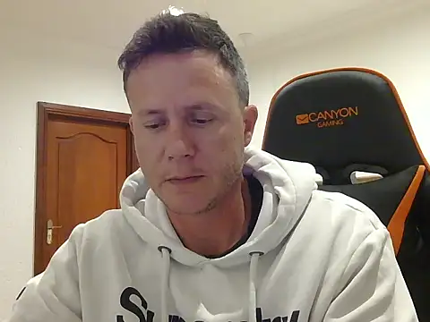 TroyDieselXXX online show from 22, 12, 2025