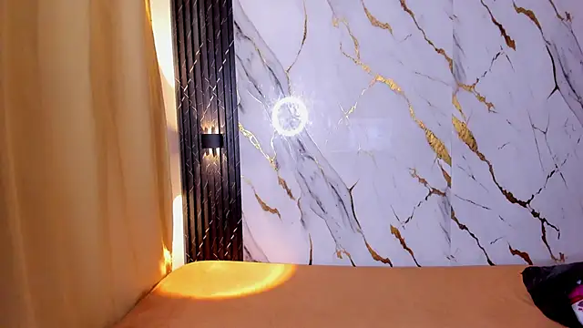 Snapshot of Alaia_Gutierrez chatting on 11, 11, 2025 Alaia Gutierrez online show from 11, 11, 2025