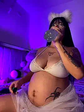 Snapshot of lucialauper_ chatting on 1, 11, 2025 lucialauper online show from 1, 11, 2025