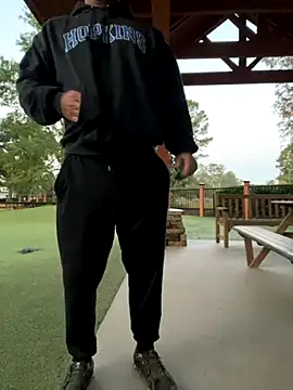 Snapshot of cyclone1212 chatting on 3, 11, 2025 cyclone1212 online show from 3, 11, 2025