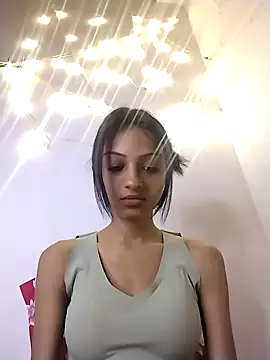 Snapshot of Your-Kitkat chatting on 18, 11, 2025 Your-Kitkat online show from 18, 11, 2025