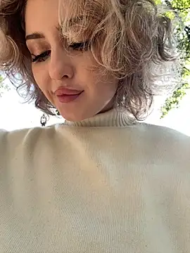 KellyKeler online show from 21, 9, 2025