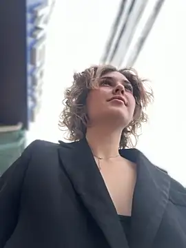 KellyKeler online show from 19, 11, 2025