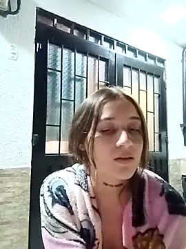 Snapshot of Arii_collins1 chatting on 15, 11, 2025 Arii collins1 online show from 15, 11, 2025