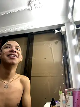Snapshot of SwettRenata_ chatting on 14, 10, 2025 SwettRenata online show from 14, 10, 2025
