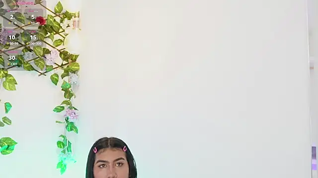 Snapshot of saraBow chatting on 23, 9, 2025 saraBow online show from 23, 9, 2025