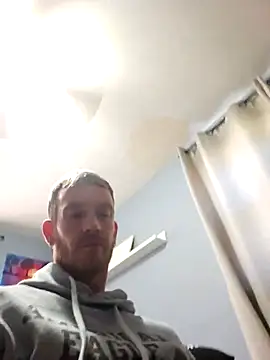 Snapshot of Sampzon chatting on 24, 10, 2025 Sampzon online show from 24, 10, 2025