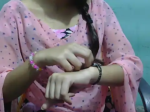 Snapshot of lovely_soniya chatting on 15, 9, 2025 lovely soniya online show from 15, 9, 2025