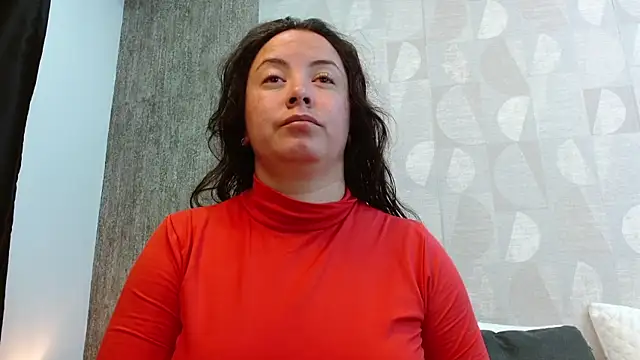 Snapshot of elamurray chatting on 5, 12, 2025 elamurray online show from 5, 12, 2025