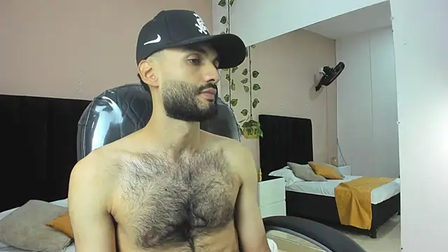 Snapshot of Ryan_Jackson_ chatting on 28, 11, 2025 Ryan Jackson online show from 28, 11, 2025