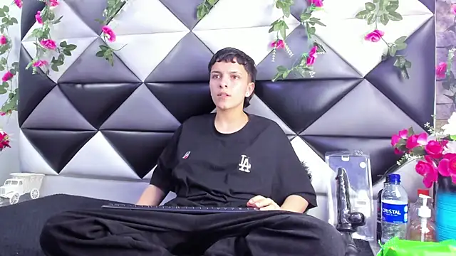 Snapshot of Megan_Thompson_ chatting on 31, 10, 2025 Megan Thompson online show from 31, 10, 2025