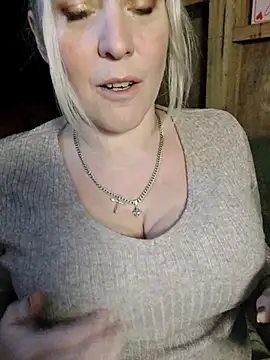 Bouncy-Bella28X online show from 25, 9, 2025