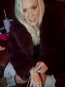 Bouncy-Bella28X online show from 9, 1, 2026