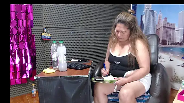 Snapshot of Alisson_Sodomy chatting on 24, 9, 2025 Alisson Sodomy online show from 24, 9, 2025