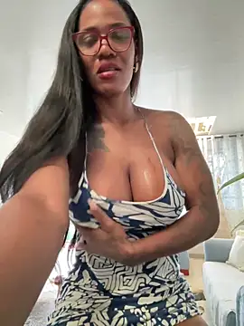 Snapshot of Bustykeyla chatting on 30, 11, 2025 Bustykeyla online show from 30, 11, 2025