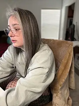 Alix Valentine online show from 3, 2, 2026