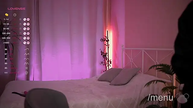 Snapshot of bryk_elise chatting on 25, 10, 2025 bryk elise online show from 25, 10, 2025