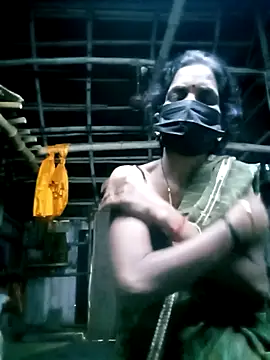 Snapshot of Tamilauntyhot chatting on 8, 10, 2025 Tamilauntyhot online show from 8, 10, 2025