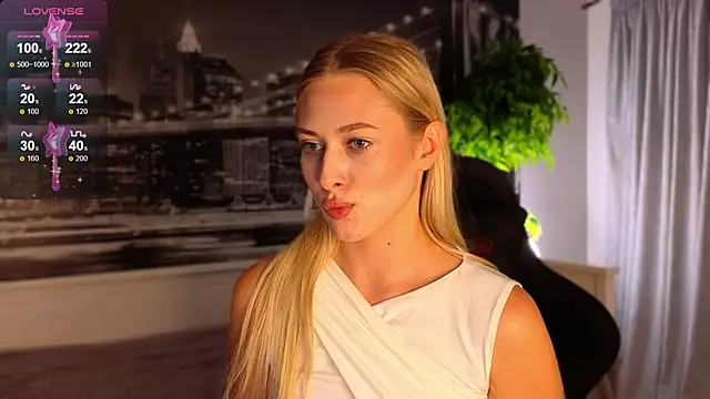 Snapshot of ChristyMarshall chatting on 2, 10, 2025 ChristyMarshall online show from 2, 10, 2025