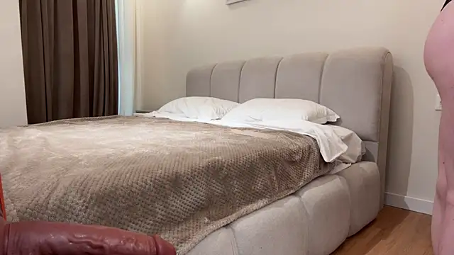 Snapshot of Kelly_Berry__ chatting on 15, 9, 2025 Kelly Berry   online show from 15, 9, 2025