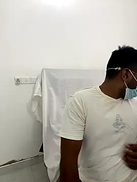 Snapshot of venom-172 chatting on 13, 11, 2025 venom-172 online show from 13, 11, 2025