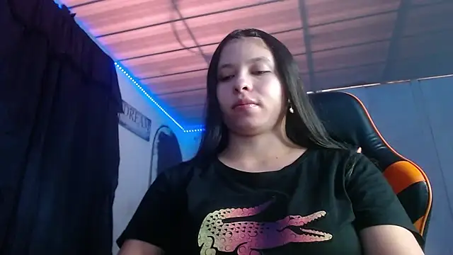 Snapshot of Abbiprada chatting on 15, 9, 2025 Abbiprada online show from 15, 9, 2025